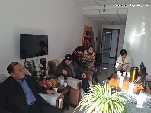 交城二中支部关注最美夕阳送温暖献爱心 交城二中支部关注最美夕阳送温暖献爱心