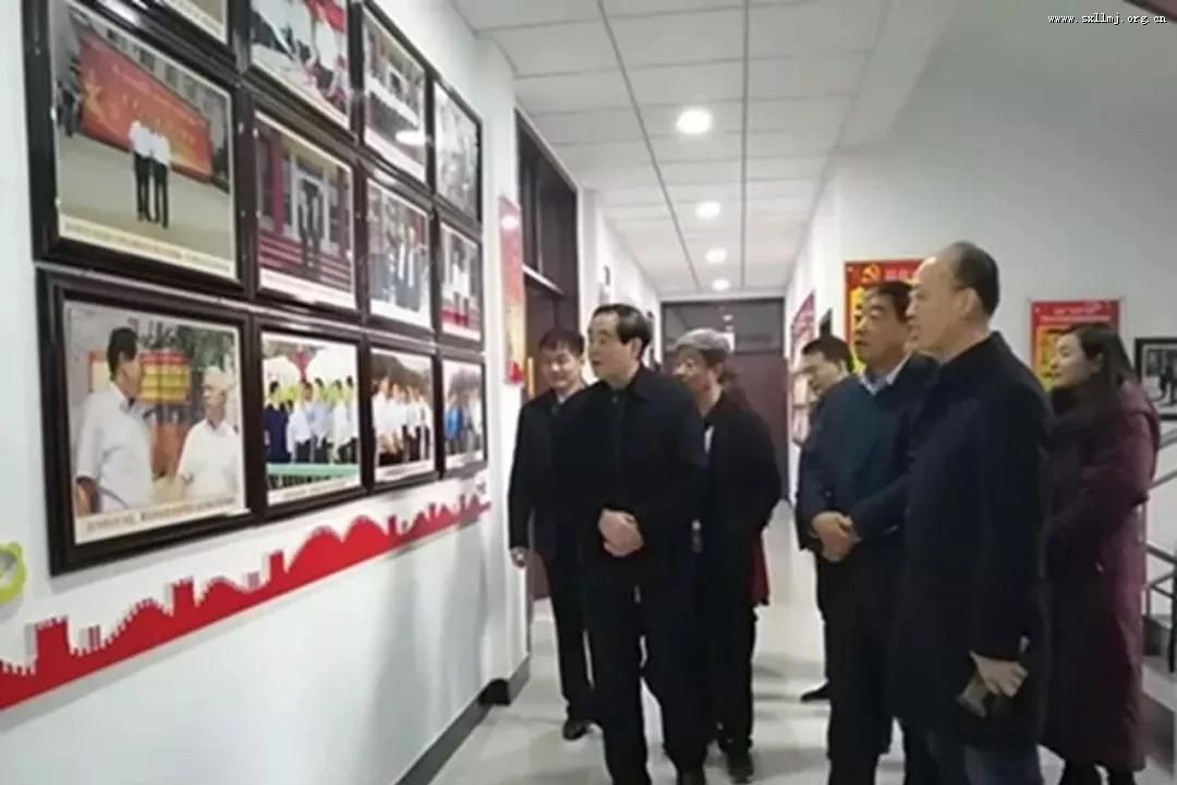 高新文在汾阳栗家庄调研民进汾阳文教医卫支部工作站 高新文在汾阳栗家庄调研民进汾阳文教医卫支部工作站