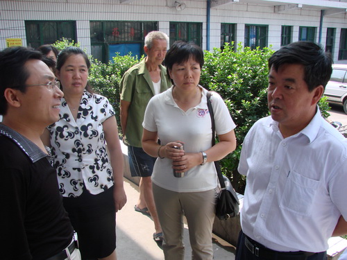 民进吕梁市委组织会员到柳林县薛村义诊 民进吕梁市委组织会员到柳林县薛村义诊
